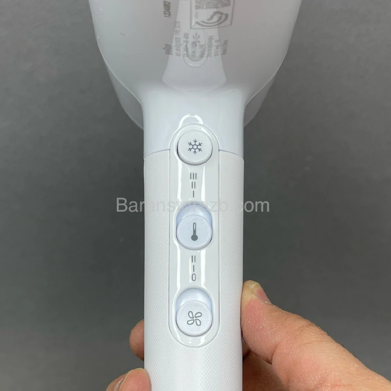 Braun hair dryer HD210