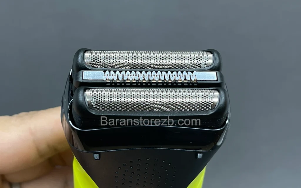 Braun Series 3 300s shaver, GREEN